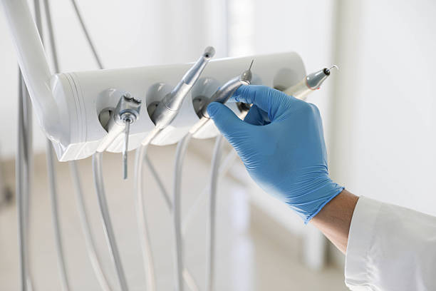 Professional Emergency Dentist technician working in Spring Arbor, MI
